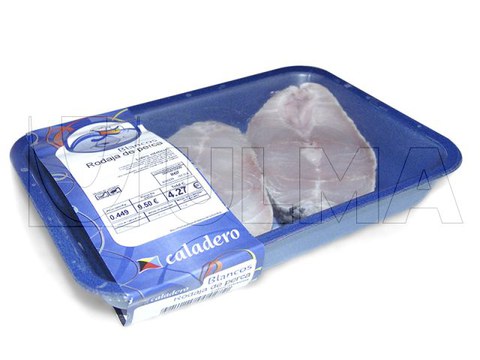 Fresh perch slices in traysealing