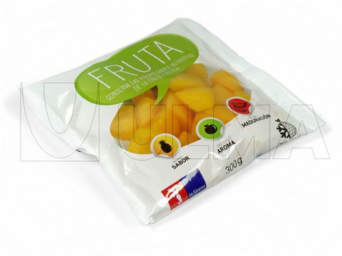 Conditionnement en sachet coussin de fruits surgelés sur une Verticale avec du film laminé.