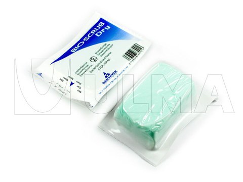 Emballage de brosses chirurgicales en thermoformage avec un film souple.