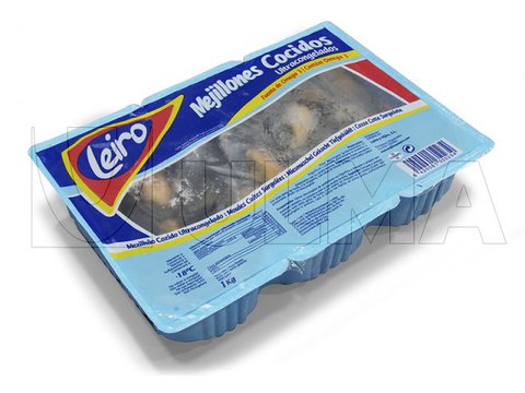 Bevroren mosselen verpakt met thermoformer