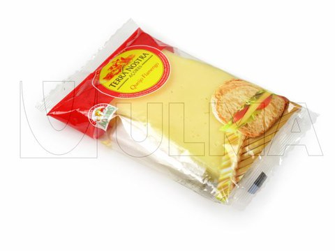 Sneetjes kaas verpakt in flow pack wrapper (HFFS) met MAP.